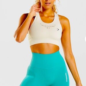 GYMSHARK ENERGY SEAMLESS BRA SZ S